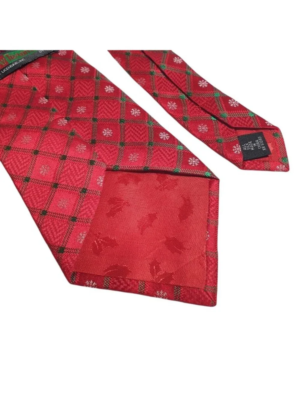 Holiday Traditions Christmas Red Plaid Snowflake Tie Silk Hallmark Novelty Gift